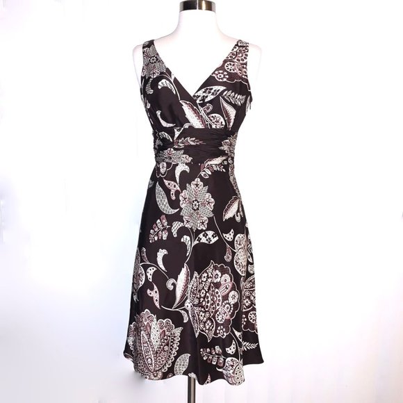 Ann Taylor Dresses & Skirts - EUC |•ANN TAYLOR•| 100% Silk • Size 4P • MSRP $148